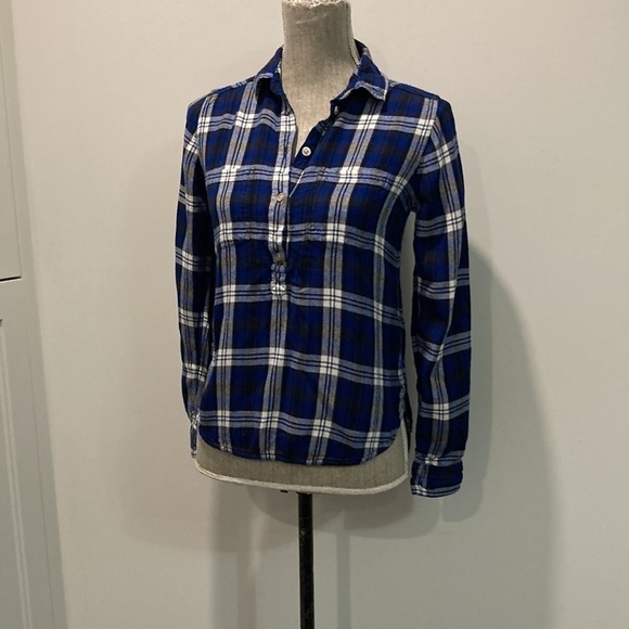AMERICAN Eagle Blue Plaid Boyfriend Fit Button Down Shirt - Picture 4 of 15